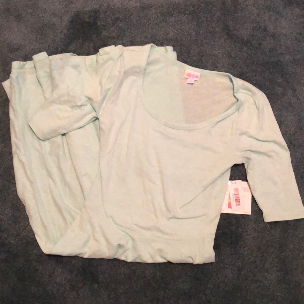 Lularoe Nicole. Heathered mint, size small